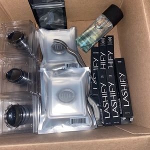 Lashify HUGE BUNDLE !